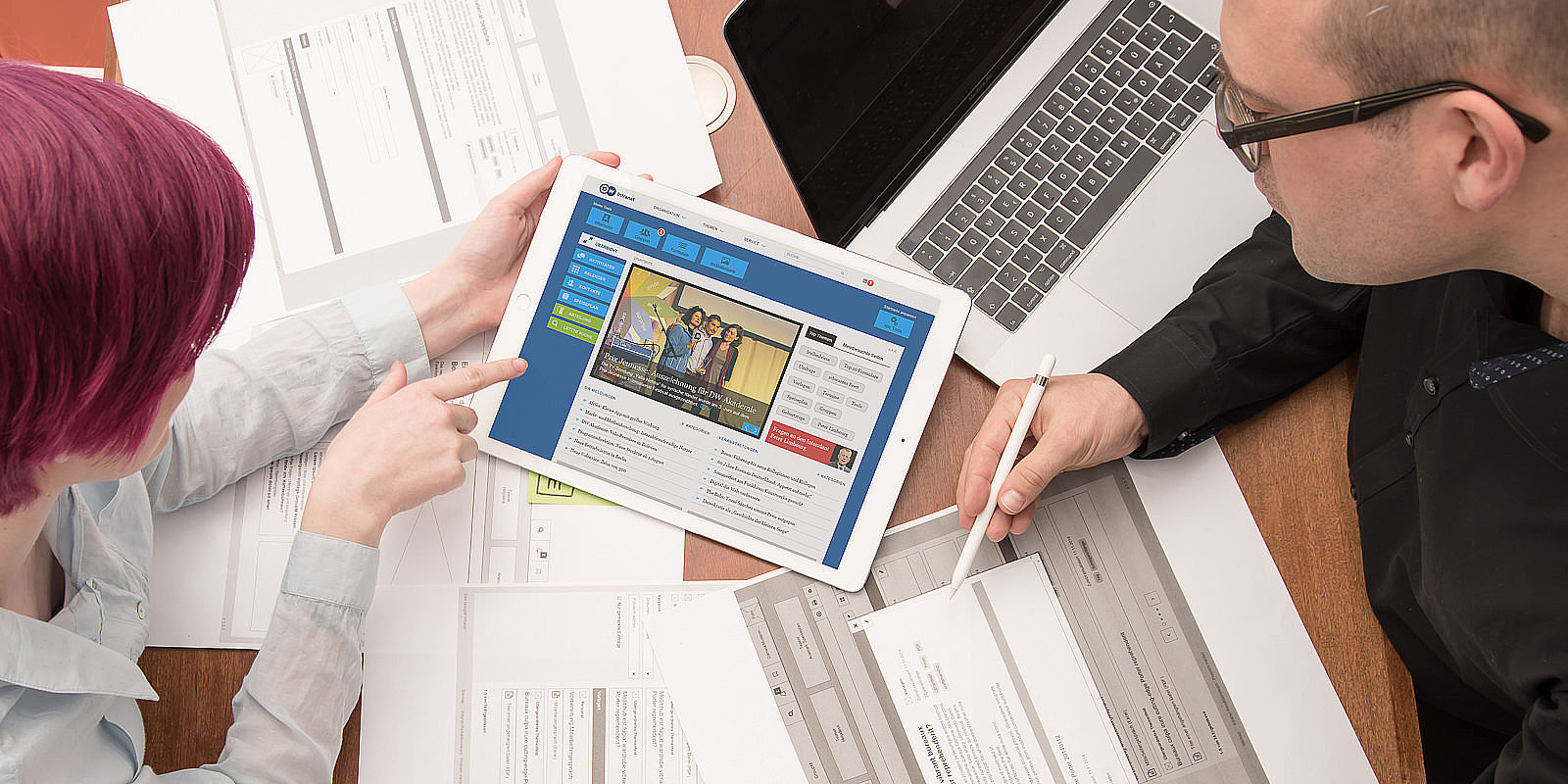 Intranetagentur PPW Köln + Münster Intranetagentur PPW Köln + Münster: Konzeption am Tablet